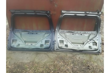 Klapa Bagaznika Honda HRV II 15 21 CRV IV 12 18 Catalog number of the part NH797M