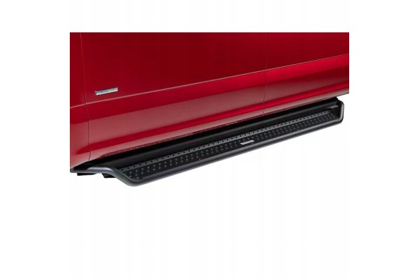 Side thresholds mounted to the frame Go Rhino Dominator Xtreme DSS Catalog number of the part GRFSDSS4429T