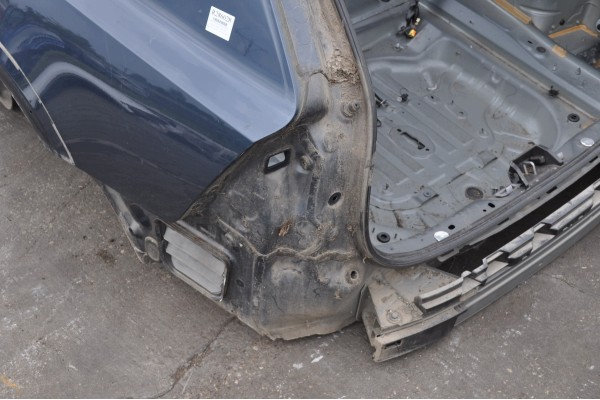 Parachoques trasero y aletas traseras Volvo V90 II Cross Country