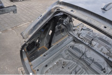 Parachoques trasero y aletas traseras Volvo V90 II Cross Country