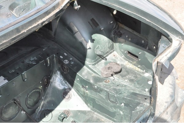 ASTON MARTIN DB7 VANTAGE BELT REAR FENDER QUARTER LEFT RIGHT BATHTUB Catalog number of the part 275195