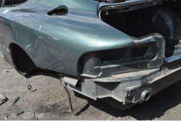 ASTON MARTIN DB7 VANTAGE BELT REAR FENDER QUARTER LEFT RIGHT BATHTUB Quality of parts according to GVO O original with manufactu