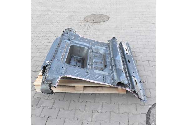 BELT REAR BATH FLOOR A4636108501 MERCEDES G W463 LIFT 2018 Car type passenger cars