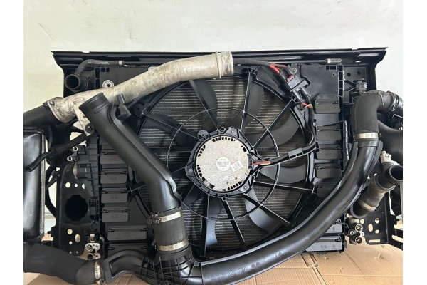 FRONT BELT RADIATOR SET VW TOUAREG II 7P 3 0 TDI Catalog number of the part 7P0121201J 8W0121251H