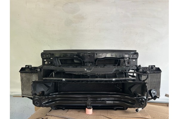 FRONT BELT RADIATOR SET VW TOUAREG II 7P 3 0 TDI Part manufacturer Volkswagen OE