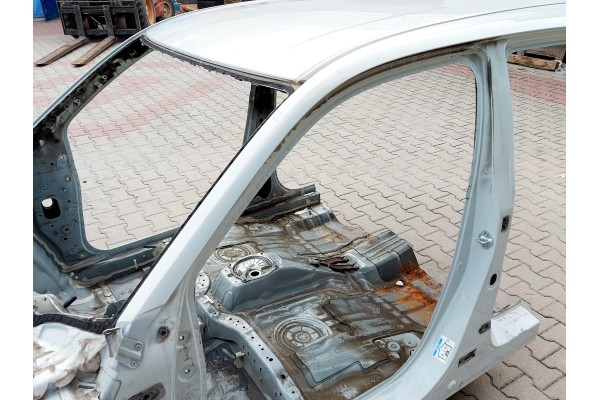HONDA HR V III 24r Roof plating post Version European