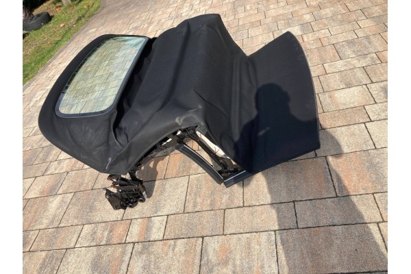 Mercedes Benz E W238 A238 CONVERTIBLE 2020 FOLDING ROOF Catalog number of the part 2387703200