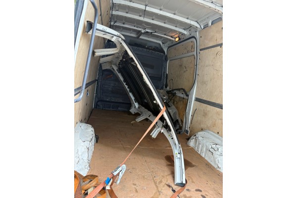 MERCEDES GLE 167 SUV ROOF PANORAMA SET Quality of parts according to GVO O original with manufacturer s logo OE