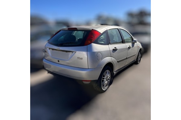 FORD FOCUS BERLINA (CAK) Ambiente