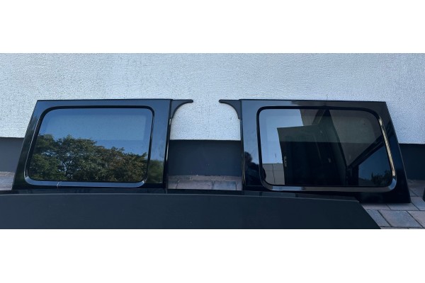 JEEP WRANGLER JL 2018 4D ROOF TOP SKY ONE TOUCH COMPLETE PX8 Part manufacturer Jeep OE