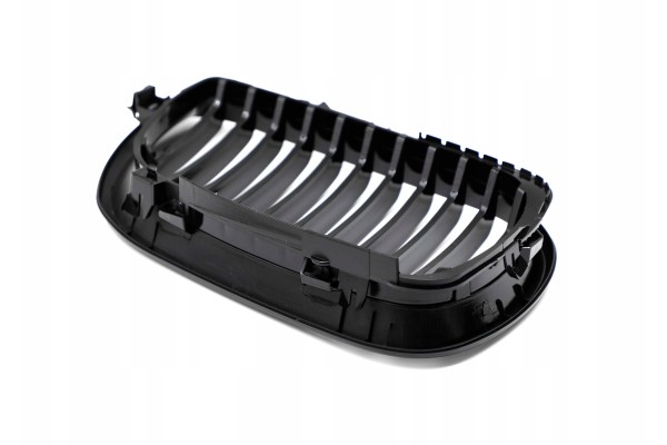 DUMMY GRILL KIDNEY BMW 3 E46 03 07 BLACK GLOSS 1 RIB Quality of parts according to GVO P replacement with original quality