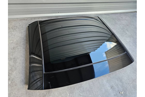 MASERATI MC20 MC 20 BODY ROOF PANORAMA DISMANTLING 673014567 Catalog number of the part 673014567