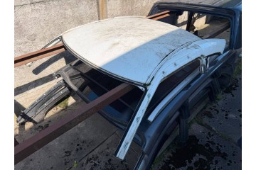 Nissan GT R roof