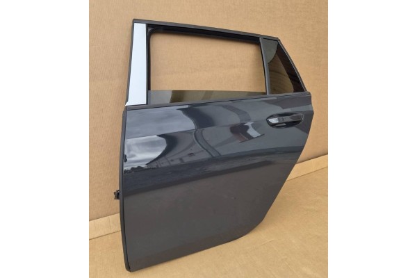 DOOR VW GOLF 8 VIII STATION WAGON IN COLOUR LI7F REAR LEFT ORIGINAL IDEAL Part manufacturer Skoda OE