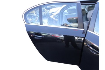 NEGRA  PUERTA TRASERA DERECHA BMW SERIE 5 BERLINA (E60) 530d 2009 NEGRA 212617 BMW - 1