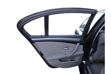 NEGRA  PUERTA TRASERA IZQUIERDA BMW SERIE 5 BERLINA (E60) 530d 2009 NEGRA 212618 BMW - 1