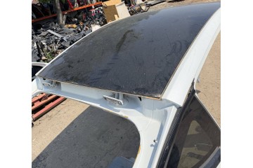 TESLA MODEL Y PANORAMIC GLASS ROOF