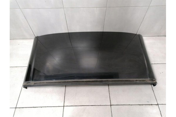 FERRARI PORTOFINO F164 HARDTOP 827381 FRONT ROOF PANELS Part manufacturer Ferrari OE