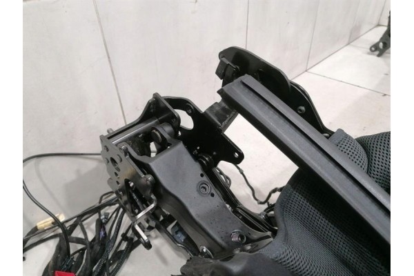 AUDI R8 TIPO 42 V10 5.2 SPYDER TECHO BLANDO 427871025 COMPLETO DESCAPO