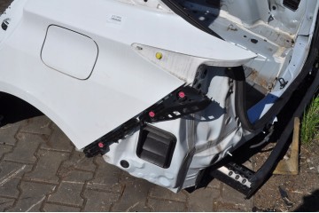PRIUS IV LIFT 2020r BELT REAR BATHTUB QUARTER MUDGUARD LEFT RIGHT 040 Part manufacturer Toyota OE
