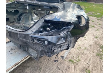 MERCEDES W205 COUPÉ PASO DE RUEDA TRASERO IZQUIERDO Y DERECHO CINTA DE