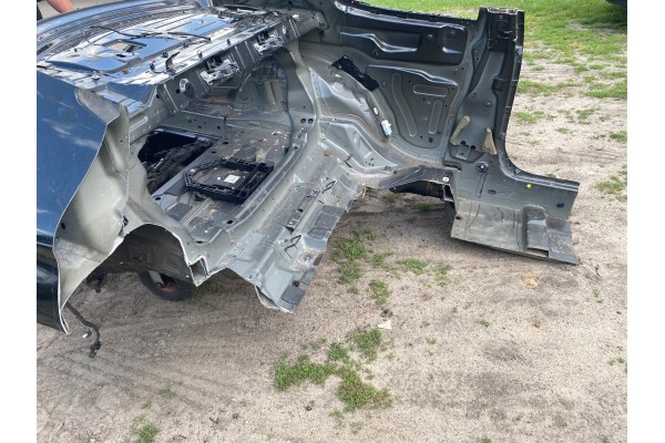 MERCEDES W205 COUPÉ PASO DE RUEDA TRASERO IZQUIERDO Y DERECHO CINTA DE