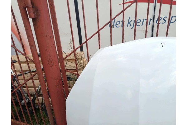 ALUMINIUM MASK MERCEDES CLASS GLC X253 15 6 19R BEFORELIFT LACQUER 799 Catalog number of the part 799 x253 MASKA ALUMINIOWA MERC