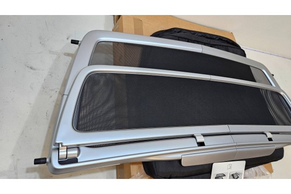 VESTIBULE NET ROLLS ROYCE DAWN WINDSCREEN 1814593 11814594 2702992 Part manufacturer Rolls Royce OE