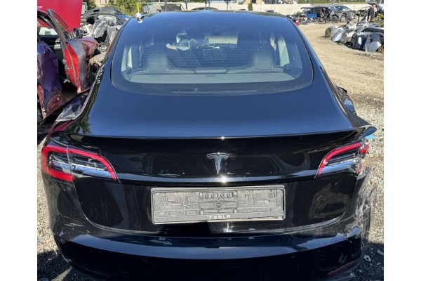 TAILGATE TESLA 3 LIFT COLOR PBSB
