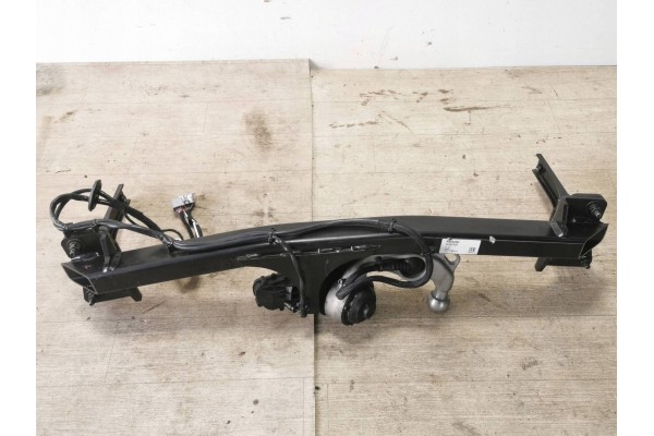 2023 Polestar 2 Trailer hook set 32207226 Catalog number of the part 32207226