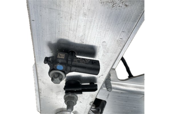 Cinturón Zona Delantera Mercedes CLE W236 Soporte Original Viga Origin