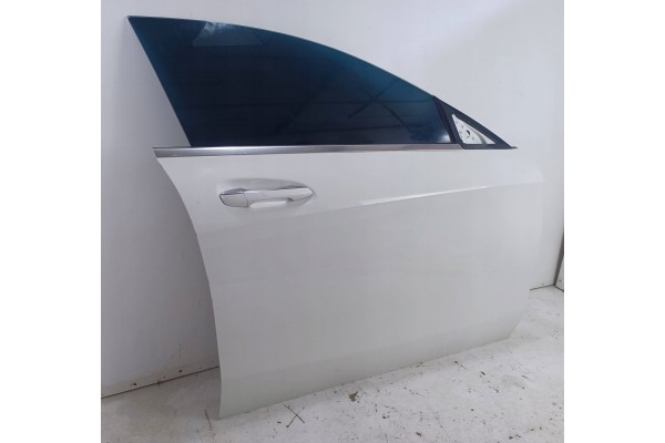 MERCEDES CLA W117 117 DOOR RIGHT FRONT 650 A1177220207 Catalog number of the part A1177220207 MERC