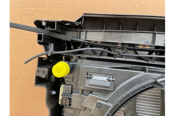Refuerzo del soporte del radiador del panel frontal Touran 2021-