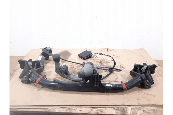 2019 Mercedes Benz CLA C117 X117 W117 Trailer hitch kit A117310040
