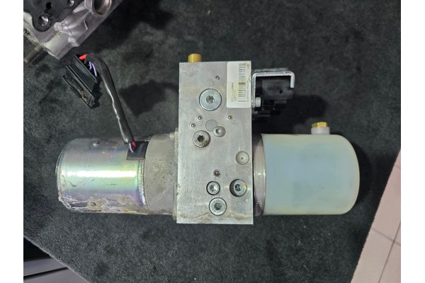 BMW Z4 E89 KABRIO 1045577 ROOF HYDRAULIC PUMP Part manufacturer BMW OE