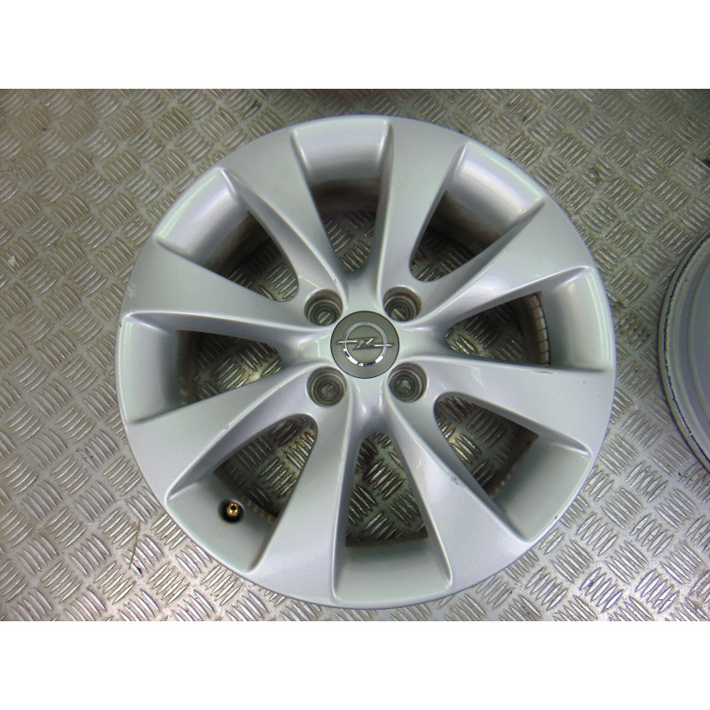 R16 JUEGO LLANTAS OPEL CORSA E