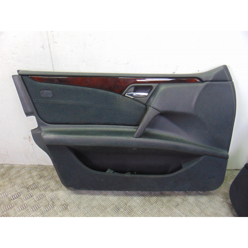 JUEGO ASIENTOS COMPLETO MERCEDES-BENZ CLASE E (BM 210) BERLINA