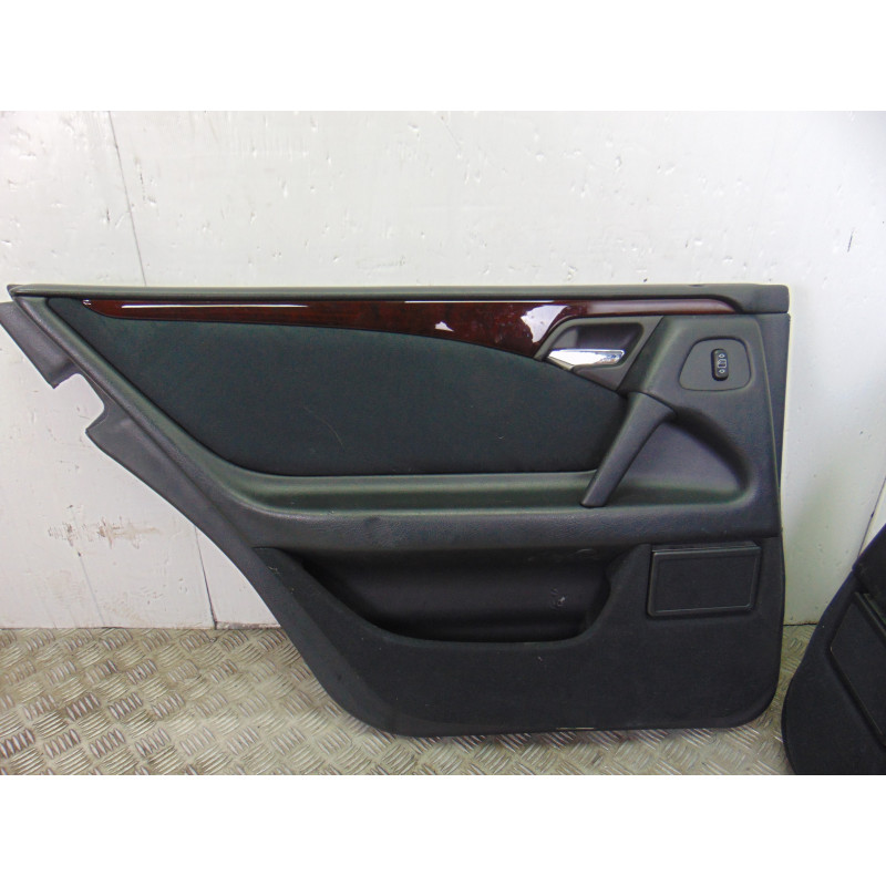 JUEGO ASIENTOS COMPLETO MERCEDES-BENZ CLASE E (BM 210) BERLINA