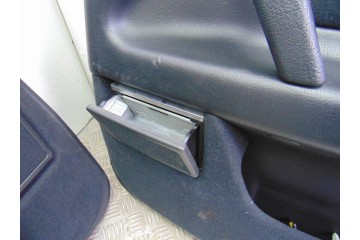 JUEGO ASIENTOS COMPLETO MERCEDES-BENZ CLASE E (BM 210) BERLINA