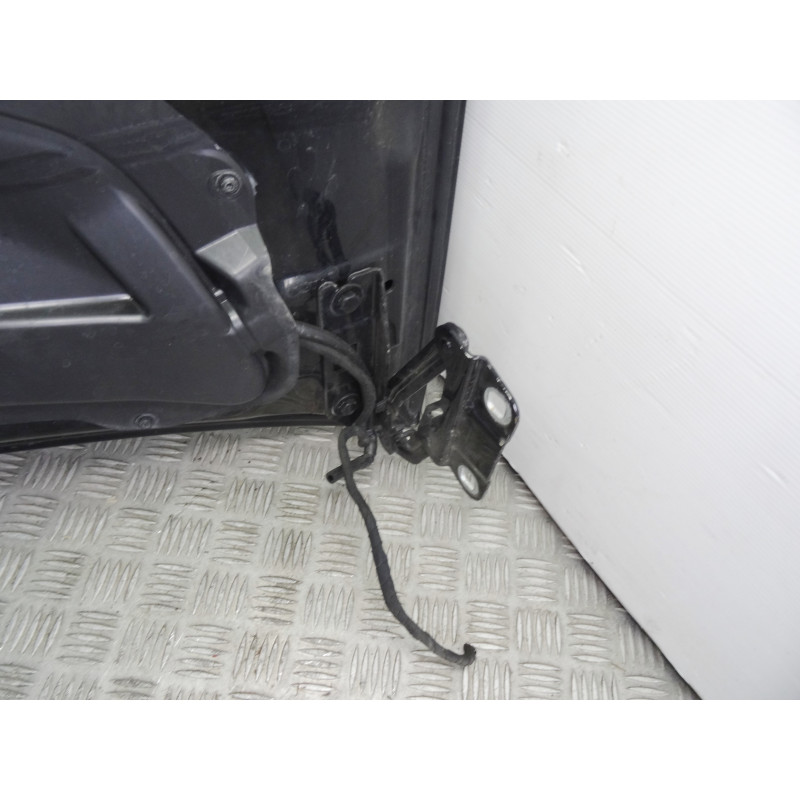  CAPO MERCEDES-BENZ CLASE ML (BM 164) 320 / 350 CDI (164.122) 2005 208673 MERCEDES-BENZ - 9