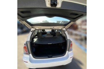 TOYOTA COROLLA VERSO (R1) 2.2 D-4D Luna