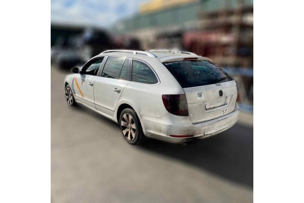 SKODA SUPERB COMBI (3T5) Elegance