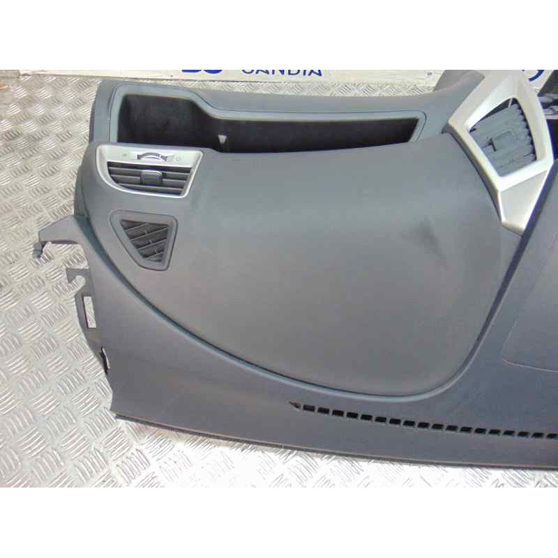 AIRBAG DERECHO SALPICADERO SSANGYONG TIVOLI Limited 4x2 2017 AIRBAG DERECHO 178052 SSANGYONG - 25