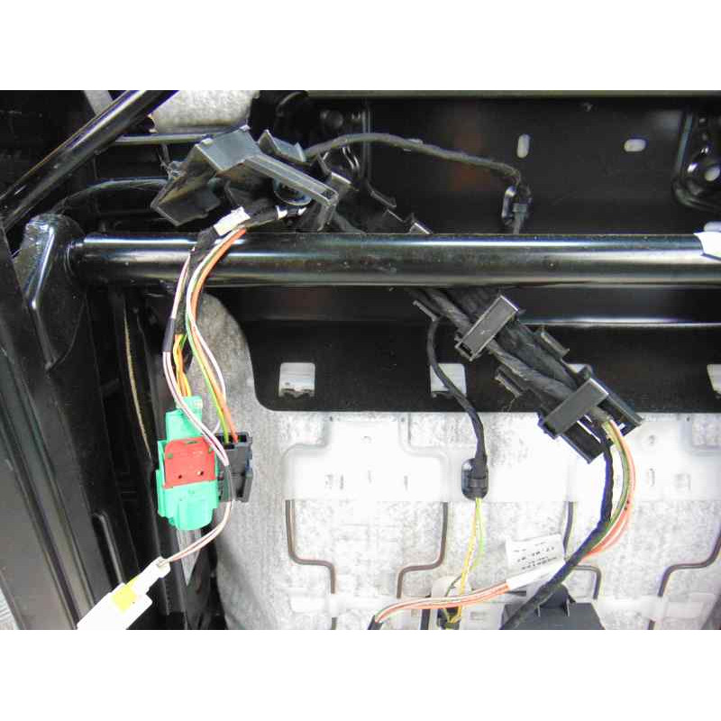 PIEL Y TELA JUEGO ASIENTOS COMPLETO PEUGEOT 407 SW