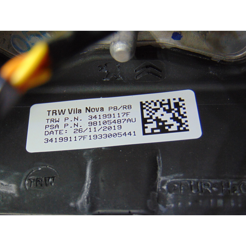 98105487AU VOLANTE PEUGEOT 3008