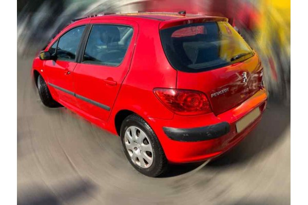 PEUGEOT 307 BERLINA (S2) X-Line