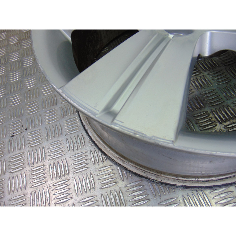 R17 JUEGO LLANTAS KIA SPORTAGE (SL) Concept 4x2 2010 R17 200342 KIA - 4