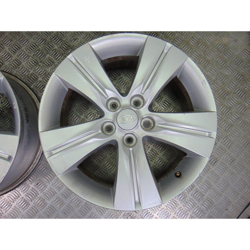 R17 JUEGO LLANTAS KIA SPORTAGE (SL) Concept 4x2 2010 R17 200342 KIA - 5