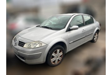 RENAULT MEGANE II CLASSIC BERLINA Confort Authentique