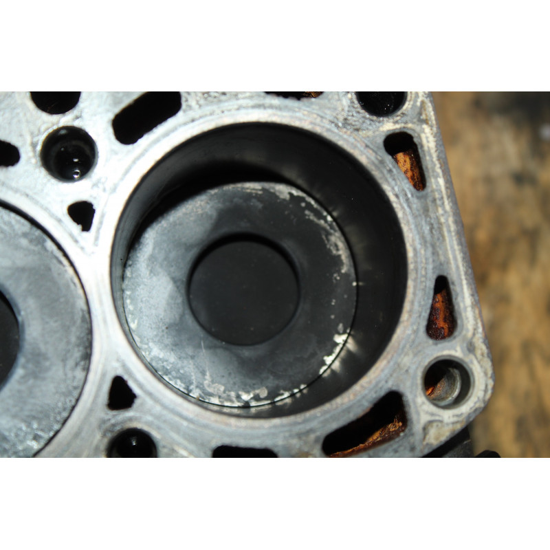 BMN BLOQUE VOLKSWAGEN GOLF V (1K1)(10.2003)